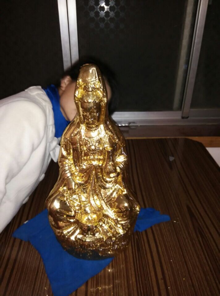 哔咔漫画佛像贴金工艺有什么程序？